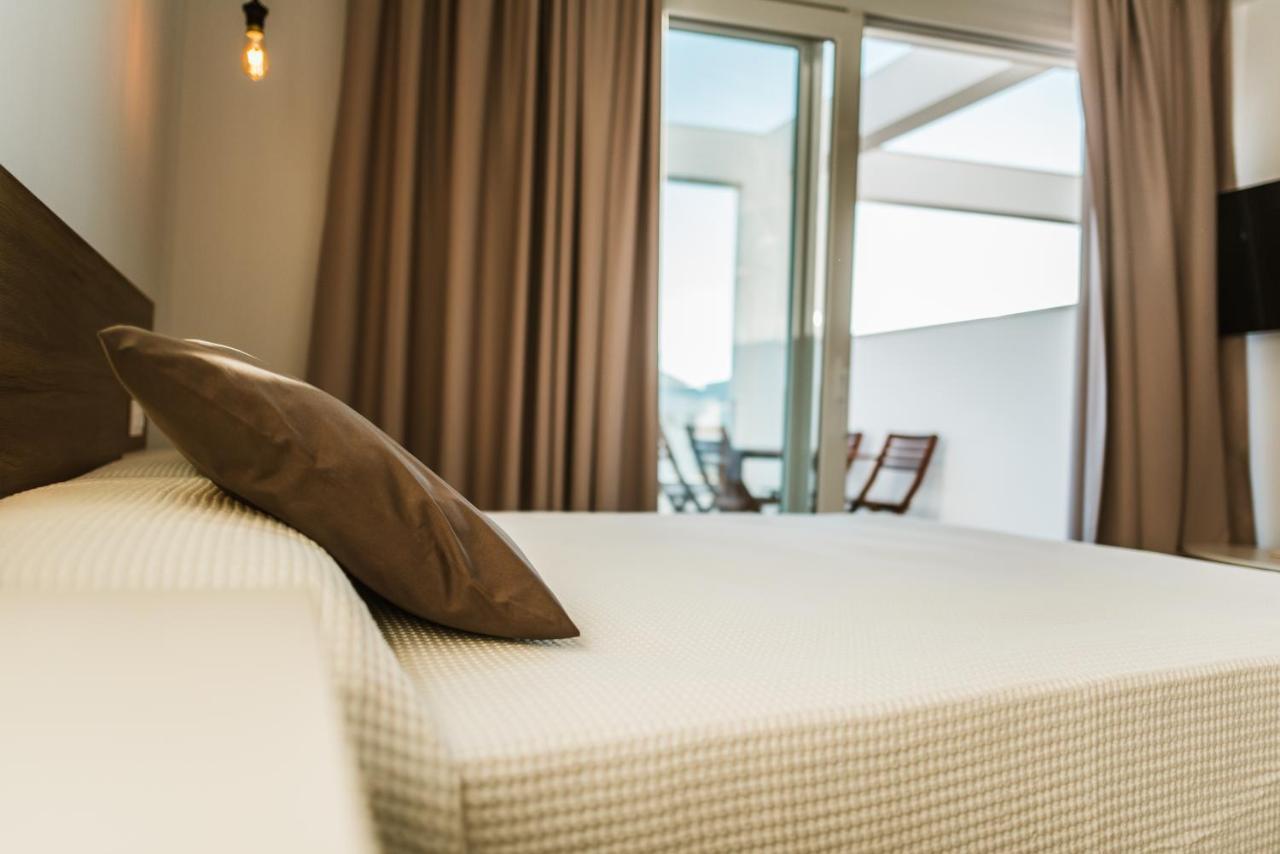 Apartamentos Zhr サアラ・デ・ロス・アトゥネス エクステリア 写真